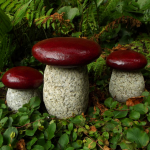 Ogrodowe ozdobne grzyby zestaw 3 sztuki bordowe